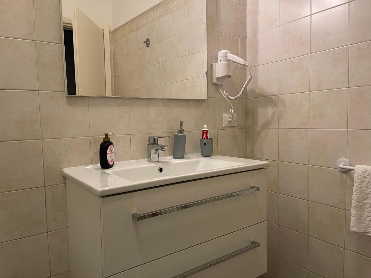 דירות קפריאטה סן ג'רבסיו Modern & Nice מראה חיצוני תמונה